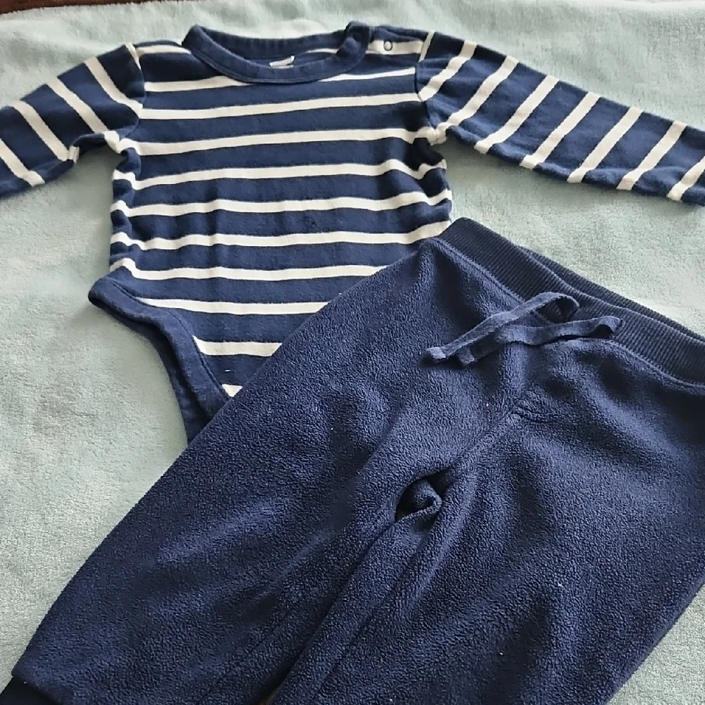 Old Navy Blue and White Kids Matching Set
